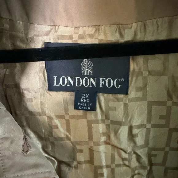 London Fog Tan Artistic Trench Coat 2X - Picture 8 of 11
